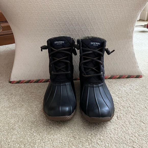Sperry Women’s Saltwater Waterproof Quilted Duck Boots - Picture 7 of 11